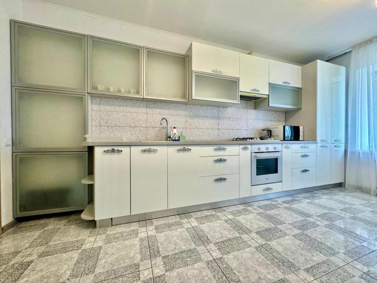 Apartpoltava Стильні Білосніжні Апартаменти, 2-Окремі Кімнати , Документи Для Відрядження , Банківський Чек Buitenkant foto