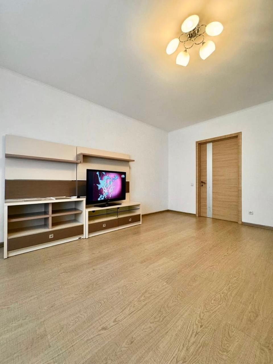 Apartpoltava Стильні Білосніжні Апартаменти, 2-Окремі Кімнати , Документи Для Відрядження , Банківський Чек Buitenkant foto